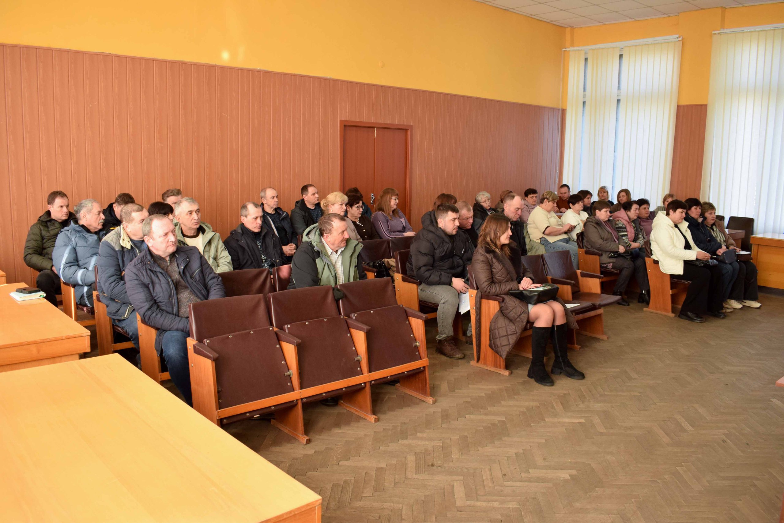 апаратна нарада c1